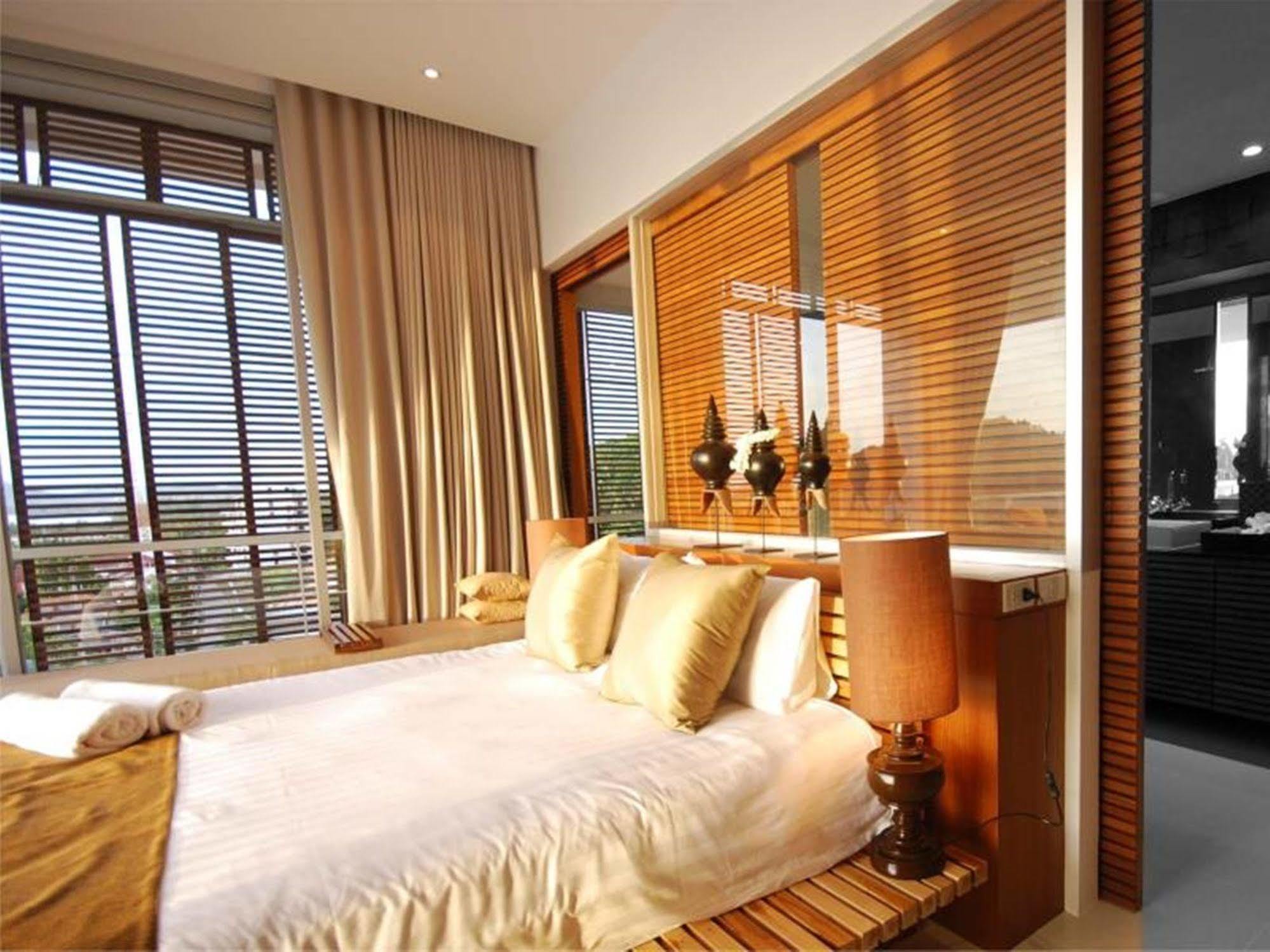 The Quarter Phuket Hotel Surin Beach  Exterior photo